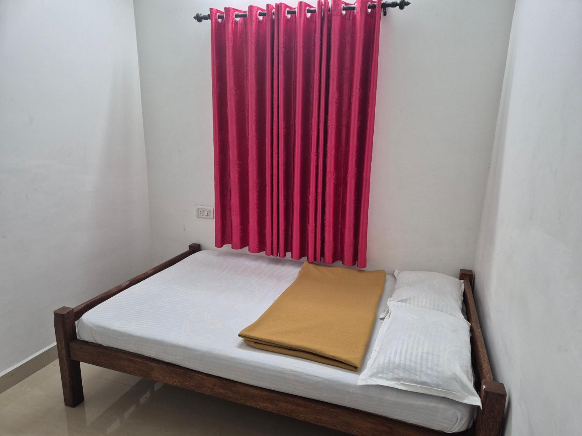 Anivilla Holiday Home Kunjithanny Anachal Cameră foto